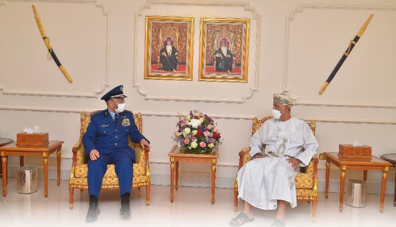 سمو السيد شهاب والنعماني يستقبلان مسؤولا سعوديا