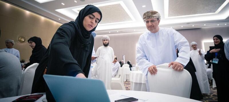 15 فكرة استثمارية تتنافس في “عُمان بلوكتشين”.. والنتائج اليوم