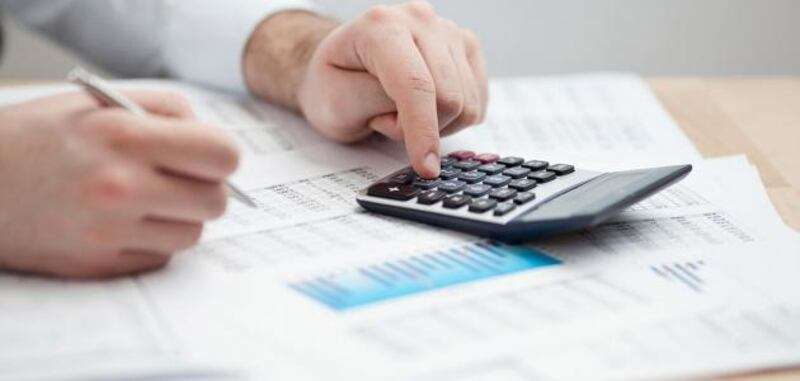 توصية بتصفية إحدى الشركات؛ فما الفرق بين التصفية والإفلاس؟