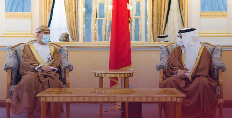 بعد نحو 8 سنوات قضاها هناك: انتهاء فترة عمل سفير السلطنة في البحرين