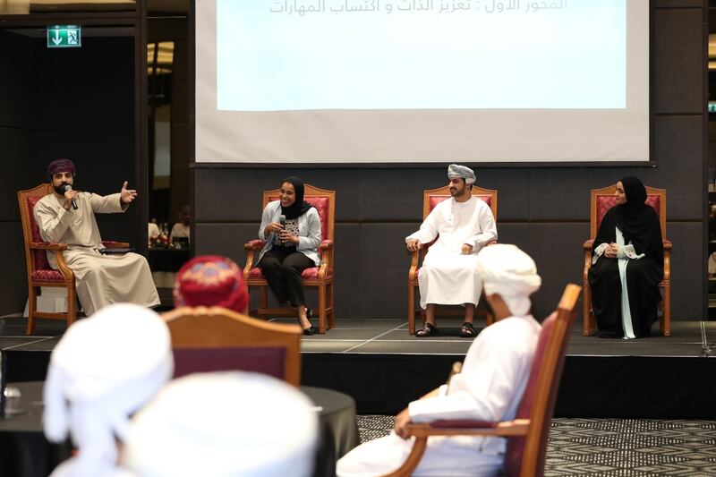 بعنوان “شبابنا نهضة وعمران”: أمسية نقاشية تسلّط الضوء على طاقات الشباب العماني