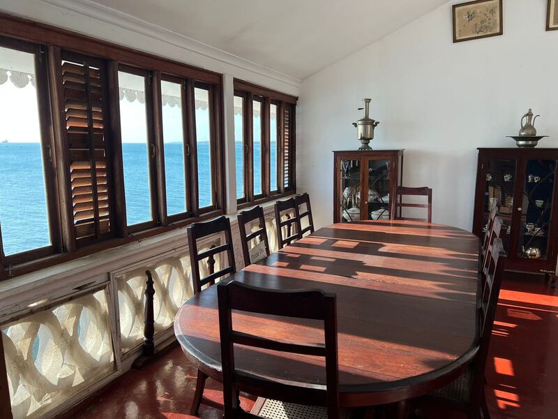 ماذا تعرف عن قصر السعادة؟