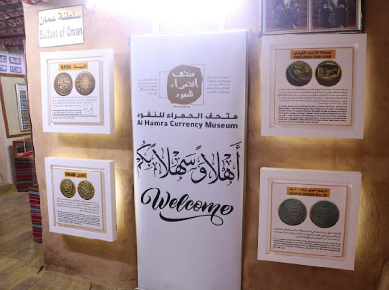 عشق تجميع العملات وأسس متحفًا لها؛ فهل تريد زيارته؟