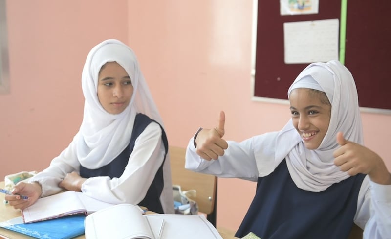 إنهم يتواصلون معنا بـ “الإشارة”؛ فكيف نساعدهم ونتعلم لغتهم؟