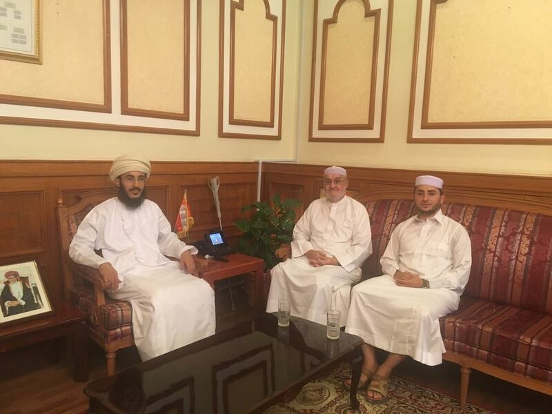 في حوار مع “أثير”: أكاديمي جزائري يكشف سر حبّه لعمان وزياراته التي تعدّت الـ 50