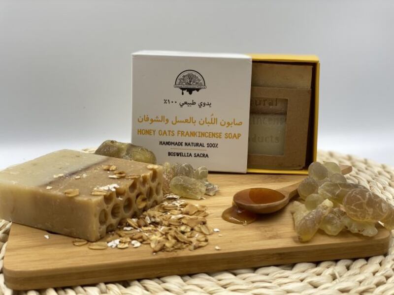 عُماني يستثمر في إنتاج زيت اللبان