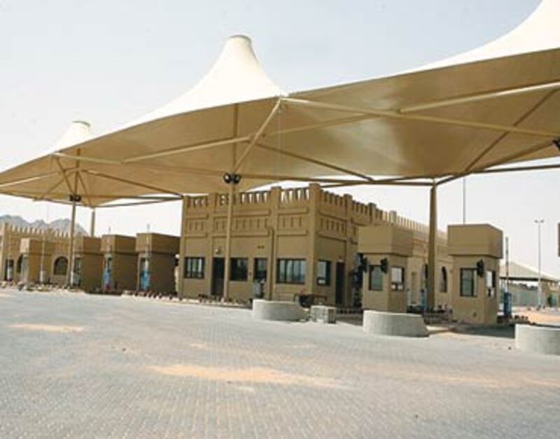 عودة الحركة بمنفذي خطم الشكلة والمضيف بعد توقف