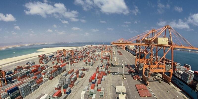 فيتش: “نظرة مستقبلية مستقرة”، وتراجع الديون سيرفع تصنيفنا الائتماني