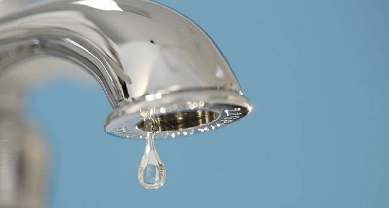 طرق تجعلك توفر ٣٣٥ جالونا من المياه يوميا في منزلك.. تعرّف عليها