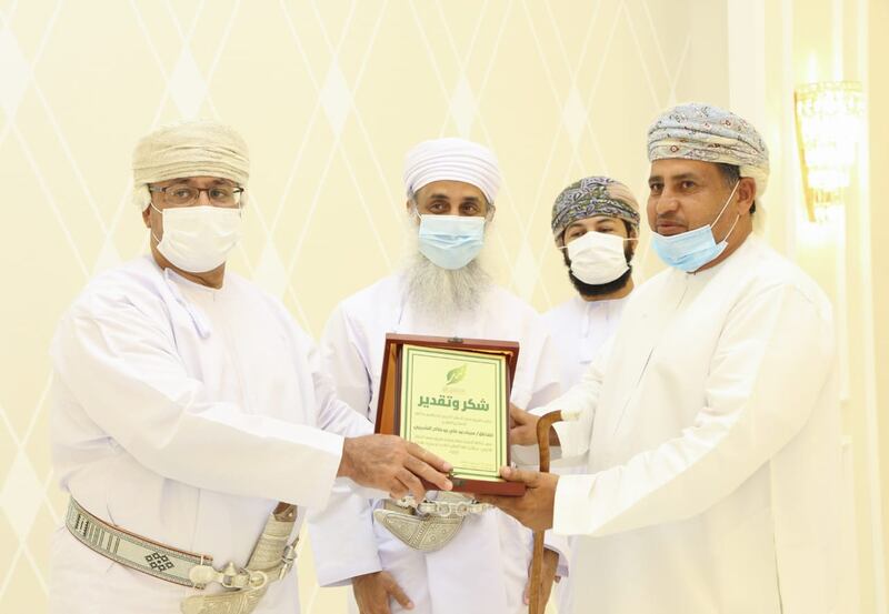 بالصور: هوية بصرية جديدة وافتتاح معمل للخياطة لفريق سمد الشأن الخيري