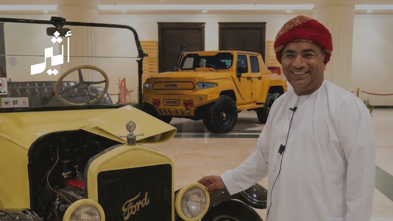 لديه أقدم سيارة كلاسيكية في سلطنة عُمان ويطمح بإنشاء متحف خاص لها 