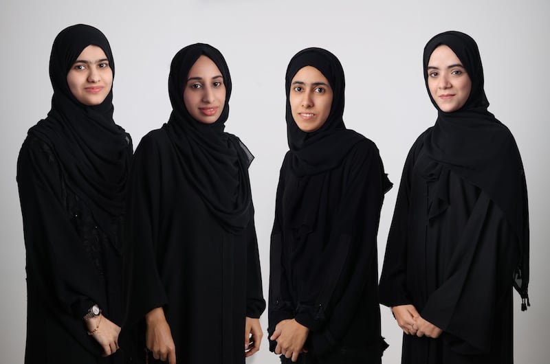 5 طالبات عُمانيات يسعين إلى حل مشكلة النفايات والاستفادة منها اقتصاديًا