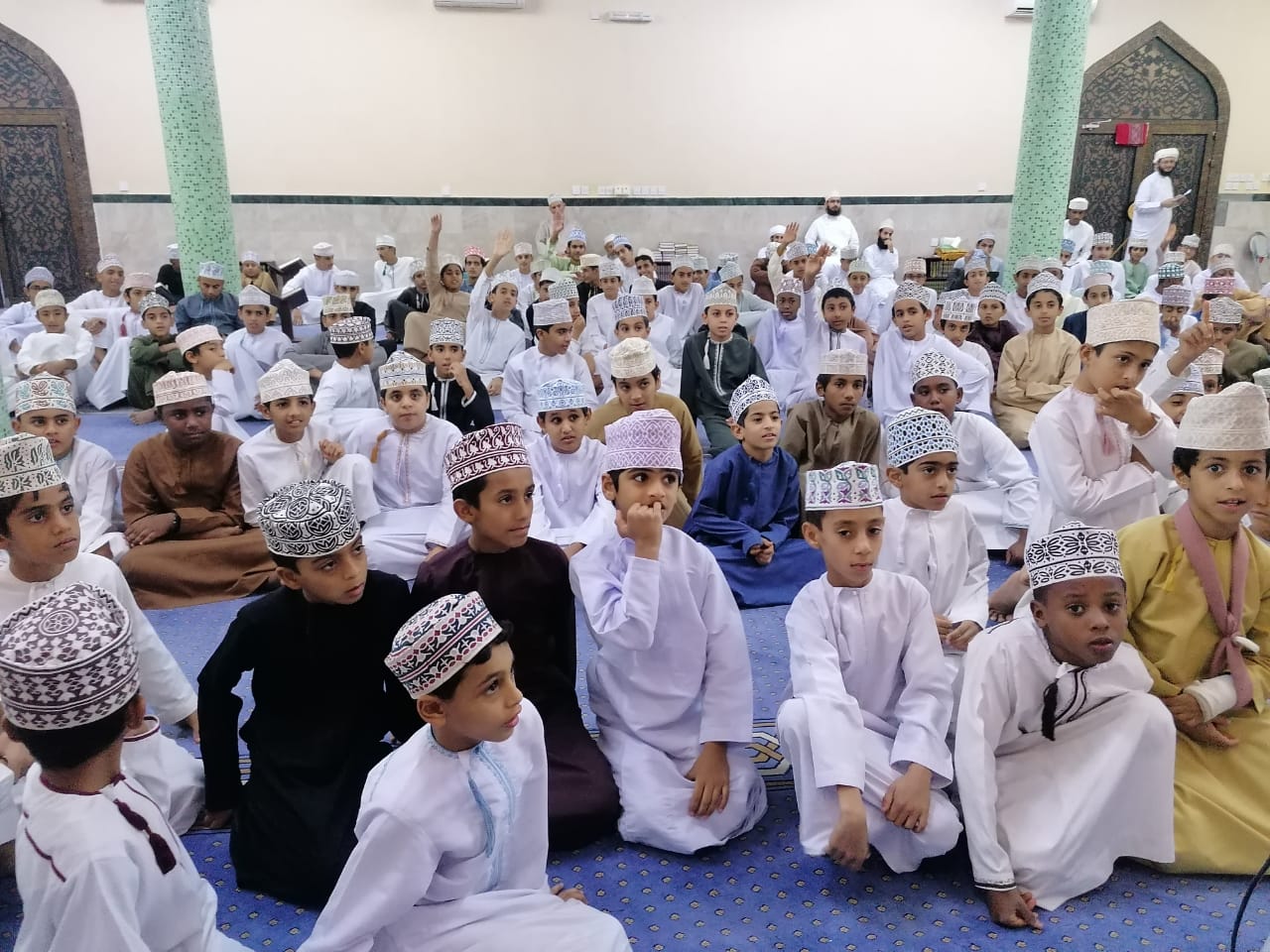 اختتام الملتقيات الصيفية “مشاعل النور” و “صيفنا مميز”