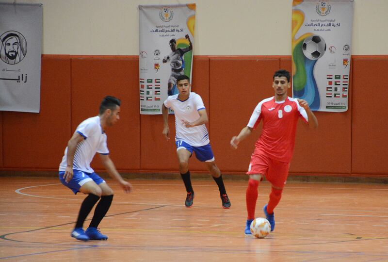 أحمرنا الجامعي يتأهل لدور الـ8 في بطولة بأبوظبي 