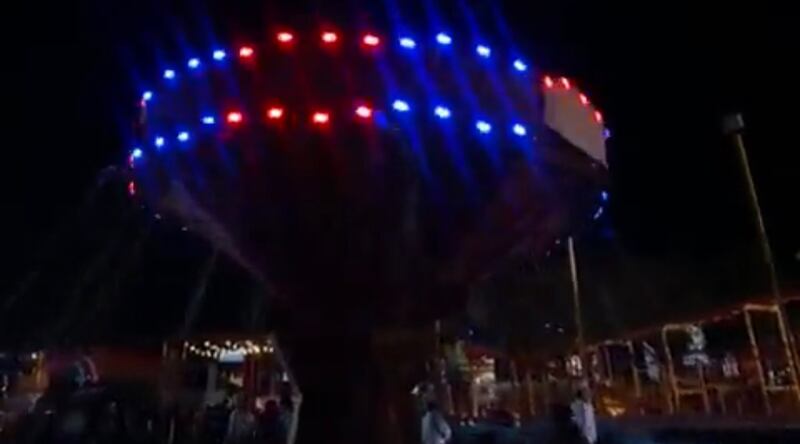 بلدية مسقط تصدر بيانًا عن سقوط إحدى الألعاب الكهربائية