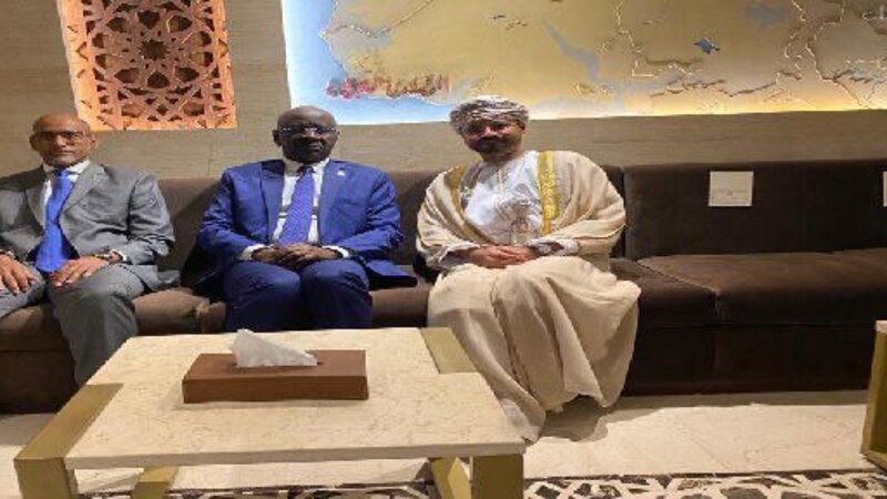 لقاء يبحث تعزيز التعاون العماني الموريتاني