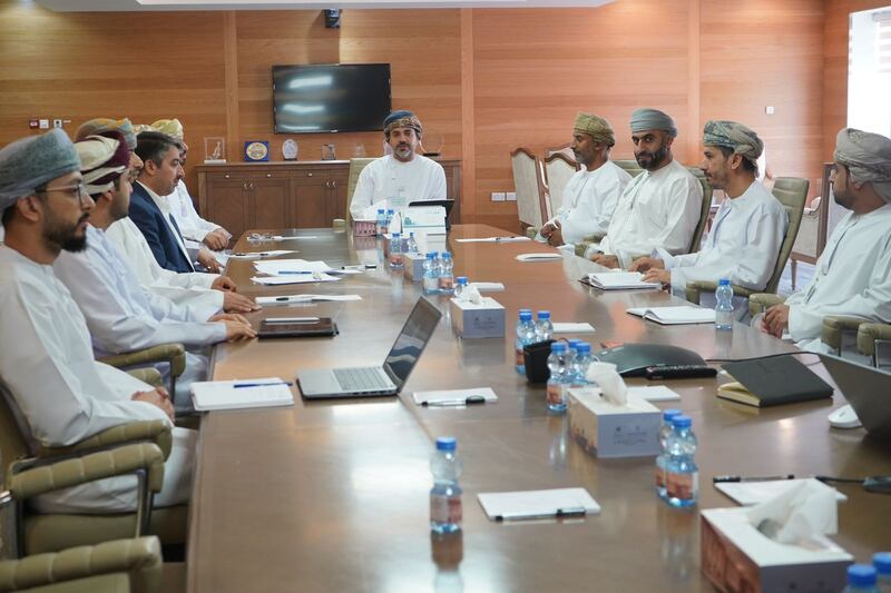 اجتماع لمناقشة البدائل الممكنة لعودة خدمات الاتصالات في مسندم