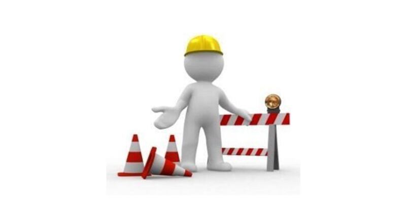 إغلاق مسارين في أحد شوارع مسقط.. والبلدية توضح