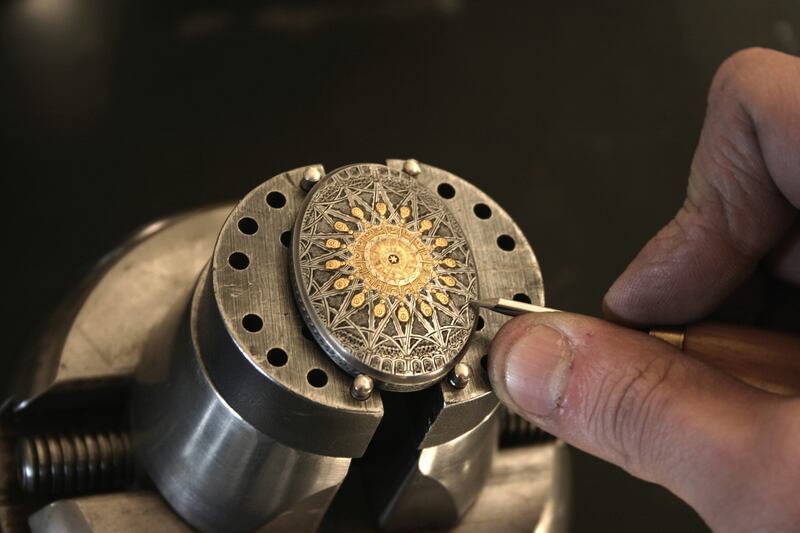 التقى به عدة مرات: نجل مؤسس VO Vapen يتحدث عن “العمل الفريد من نوعه” للسلطان قابوس