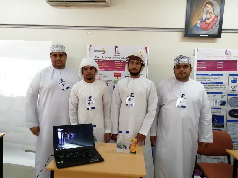 طلاب عُمانيون يطورون آلة هي الأولى من نوعها في السلطنة