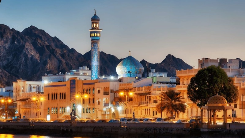 الوافدون: العمانيون متسامحون ولم نتعرض للتمييز أو سوء المعاملة