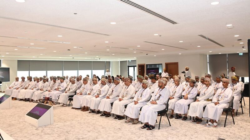 بالشراكة مع “الداخلية”: برنامج جديد من الأكاديمية السلطانية للإدارة يستهدف الولاة