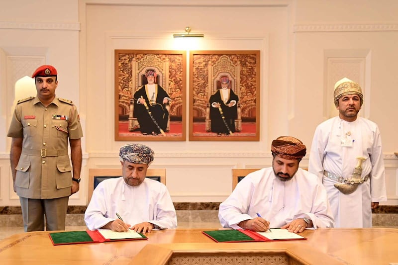 برامج تعاون بين “العمل” و “الدفاع” لتدريب وتوظيف الباحثين عن عمل