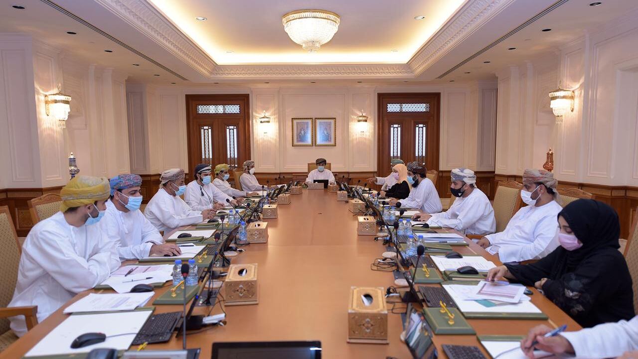 الشورى يجيز طلب مناقشة رئيس جهاز الاستثمار العماني حول عمان للتعدين وتنمية معادن عمان