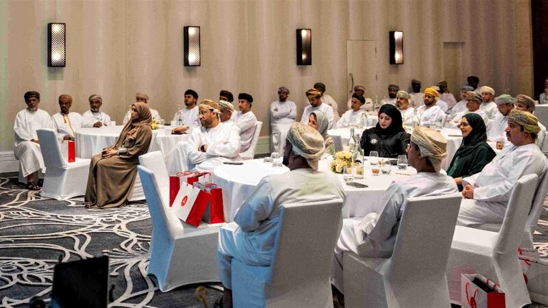 بحضور زبائنه في ظفار: بنك مسقط ينظم ندوة حول الخدمات الإلكترونية للمؤسسات الحكومية وأثرها على تعزيز الاستثمار