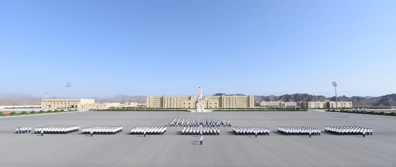 بالصور: تخريج فصائل جديدة من شرطة عمان السلطانية