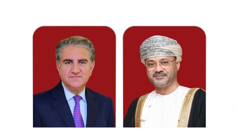باتصال هاتفي: بحث تعزيز التعاون بين سلطنة عمان وباكستان