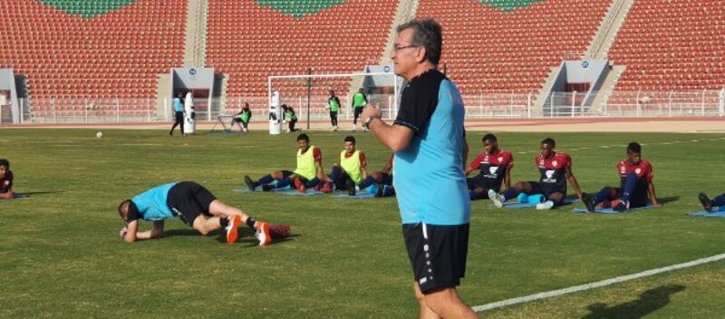 برانكو يقود أول حصة تدريبية لمنتخبنا الوطني