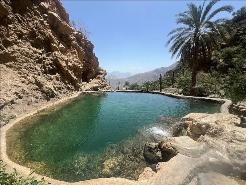 “وجمة” إحدى الجواهر المخبأة في جبال وادي السحتن، فهل زرتها؟