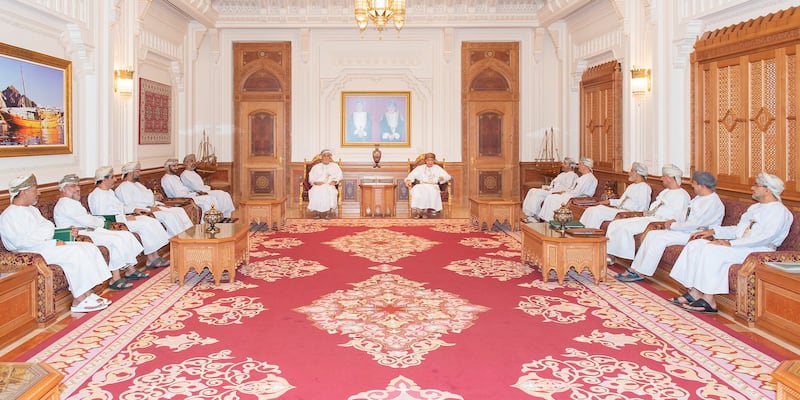 سمو السيد فهد يستقبل أعضاء من مجلس الشورى