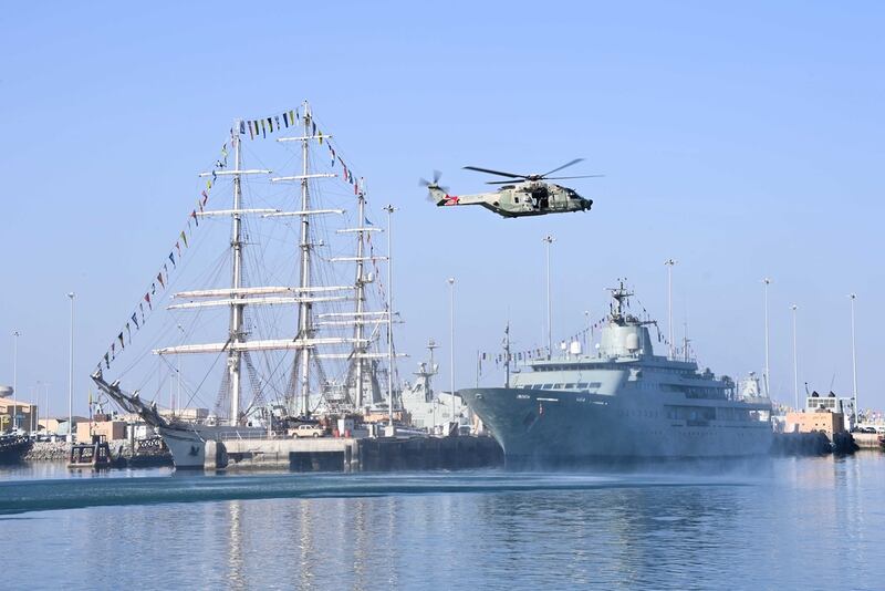 بالصور: قوات السلطان المسلحة تحتفل بيومها السنوي 