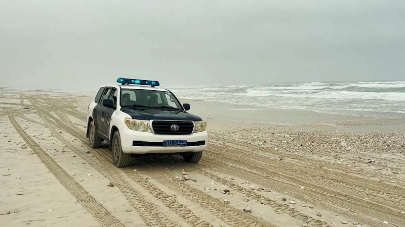 تشكيلات شرطة عمان السلطانية.. جهود متكاملة لخدمة زوار خريف ظفار