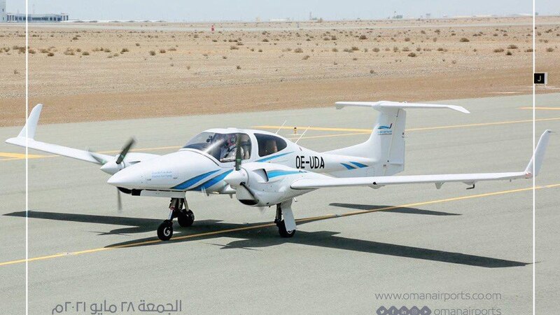 لتدريب الكوادر الوطنية: مطار صحار يستقبل طائرتين حديثتين