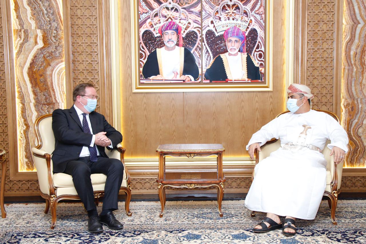 المعولي يستقبل هيمش كاول