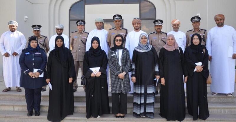 “حقوق الإنسان” تزور السجن المركزي في سمائل