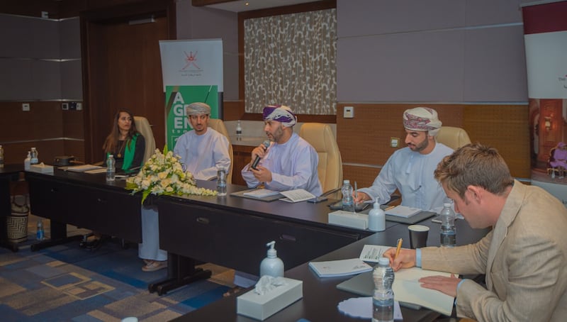 الجمعية البريطانية العمانية تُناقِش تحولات الطاقة في ملتقى جديد