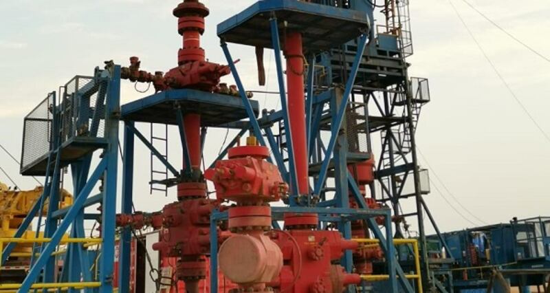 مكتبها الرئيسي في الإمارات: شركة تخرج من السلطنة “دون سابق إنذار” وتترك موظفيها مسرّحين