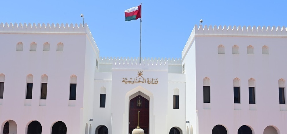 الدائرة القنصلية في الخارجية تقوم بجهود مستمرة لتطوير “التصديق” على المستندات والوثائق