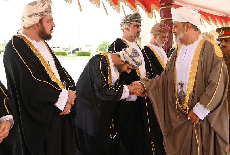 محفوفًا بعناية الله: جلالة السلطان يتوجه إلى مصر