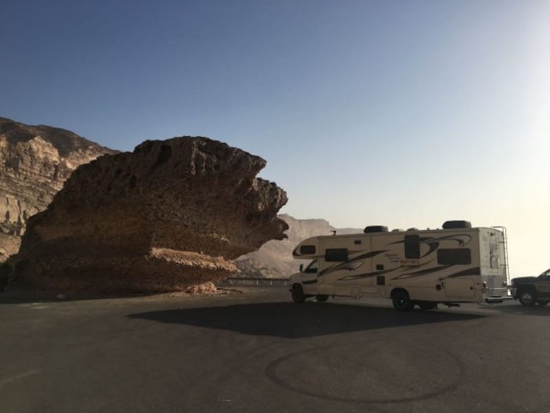 مؤسسة عُمانية توفّر كرفانات فاخرة ومُجهزة تنقلها معك إلى أي مكان سياحي في السلطنة