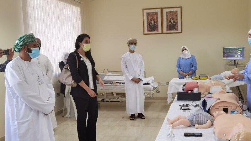 تسليم أجهزة محاكاة تدريبية متقدمة لـ “الوطني لطب وجراحة القلب”
