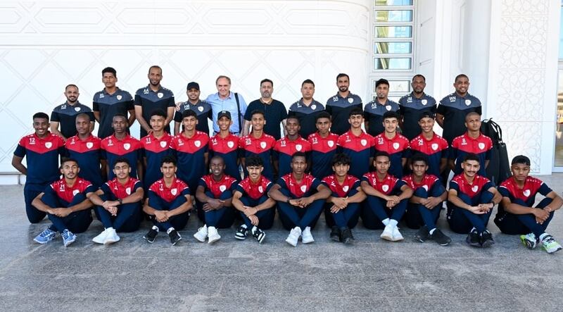 للمشاركة في كأس العرب؛ الأحمر الصغير يصل الجزائر