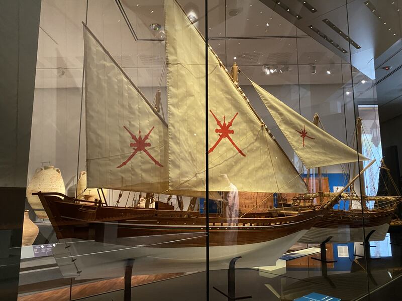 في ذكراها الـ41، ما قصة السفينة الموجودة في دوار قصر البستان؟