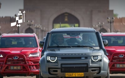 من مسقط إلى صور والعودة من قريات: جولة ميدانية لعاهل البلاد تلمّس فيها احتياجات شعبه