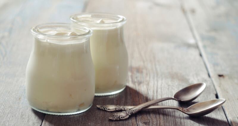 باحثون يكشفون: السكر في منتجات الزبادي أكثر من المشروبات الغازية