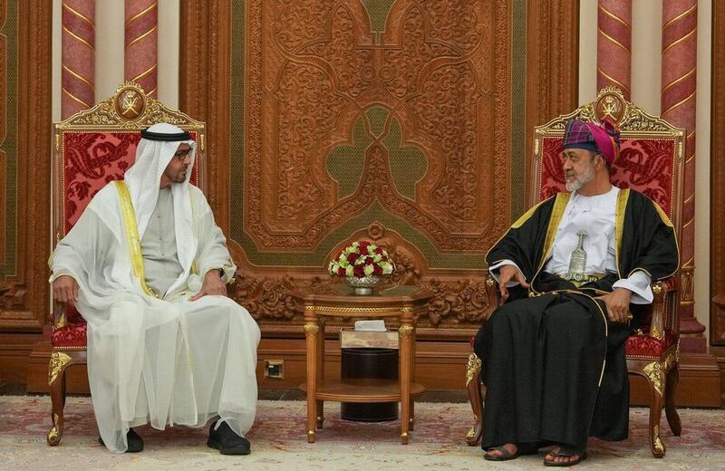 جلالة السلطان يتلقى برقيتي تعزية من محمد بن زايد ومحمد بن راشد